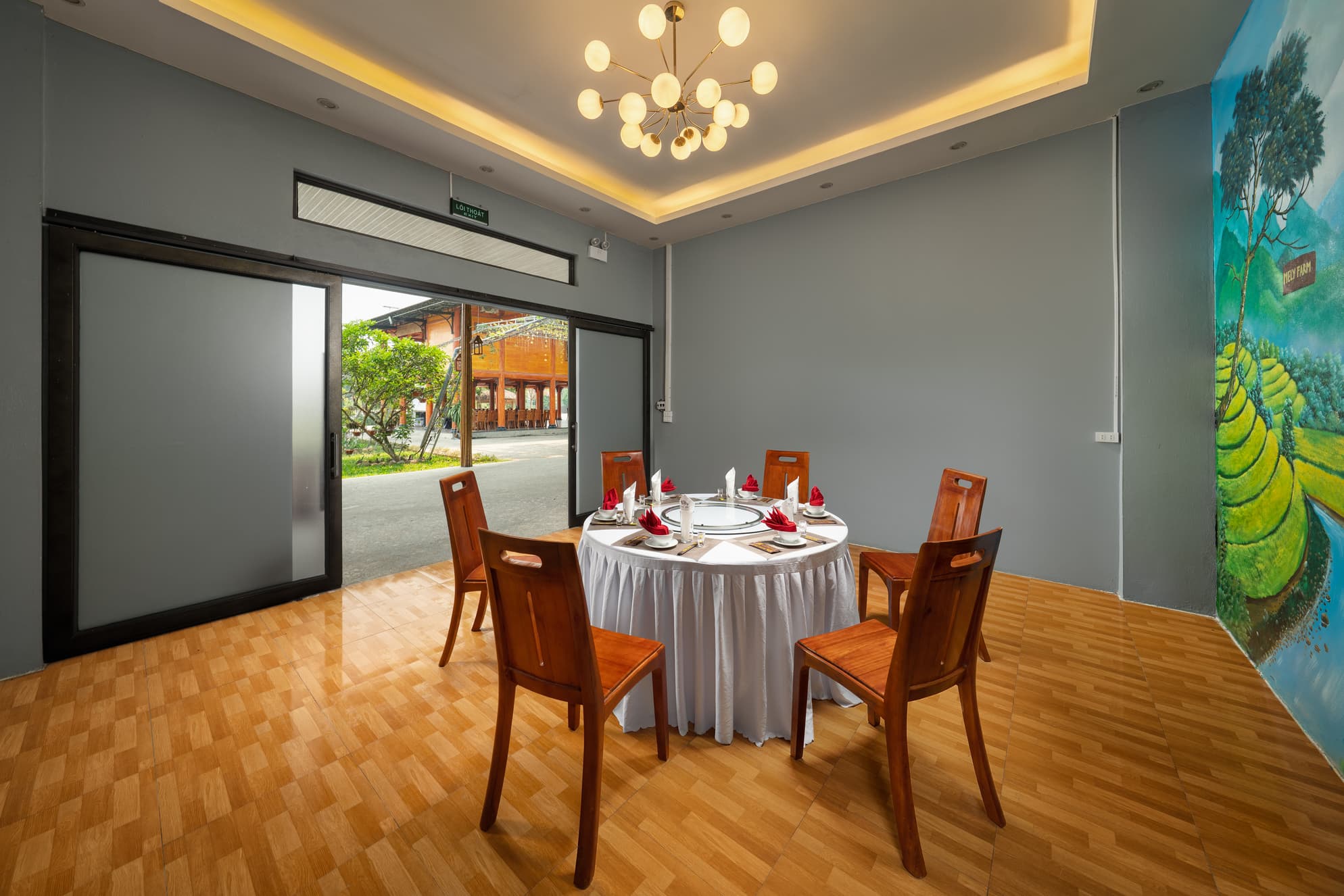 Phòng VIP V2