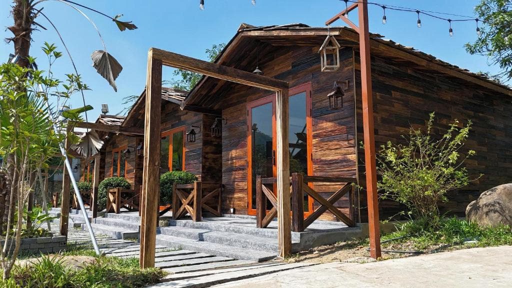 Bungalow Pơ Mu (Double)