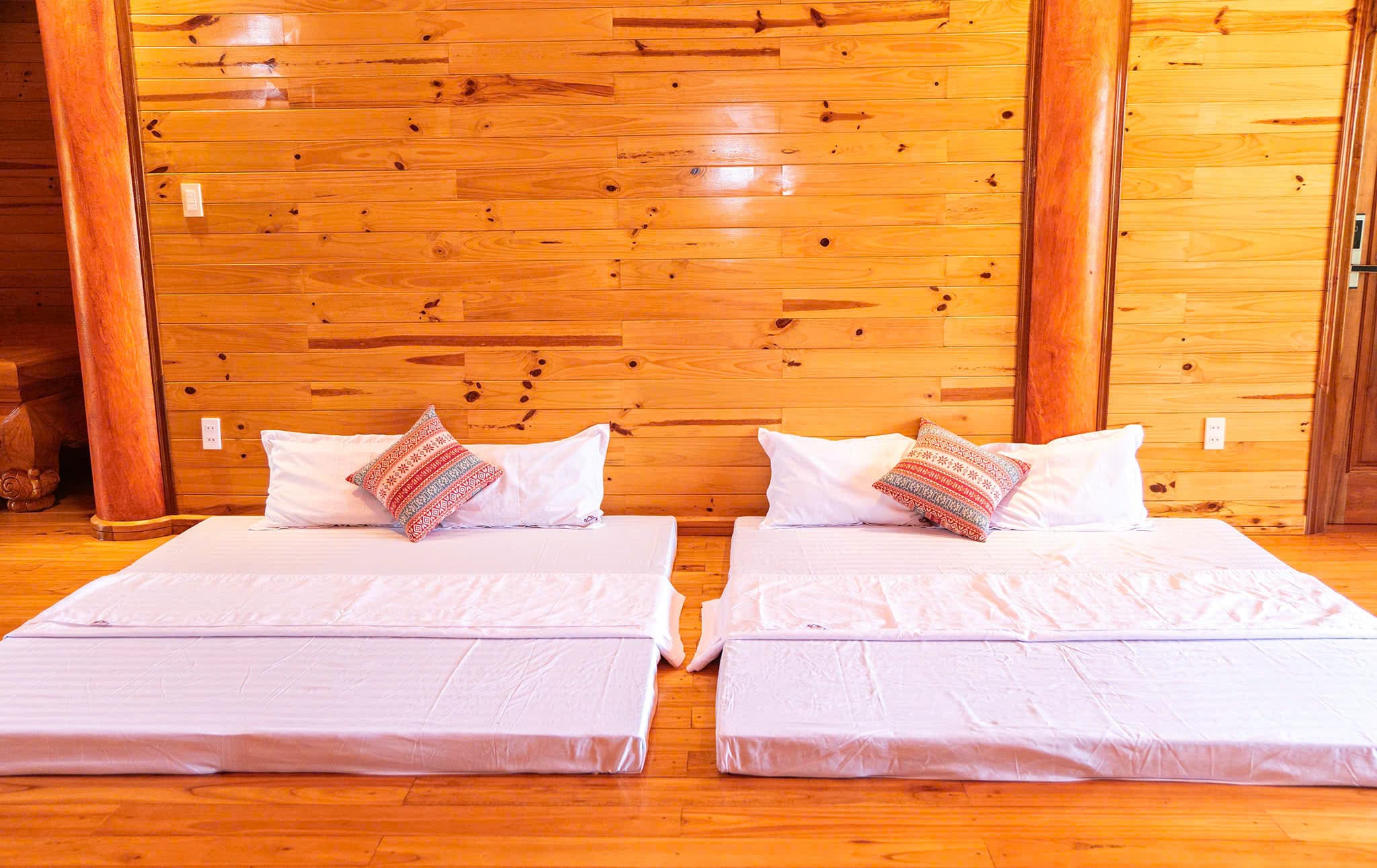 Nhà sàn cộng đồng 3